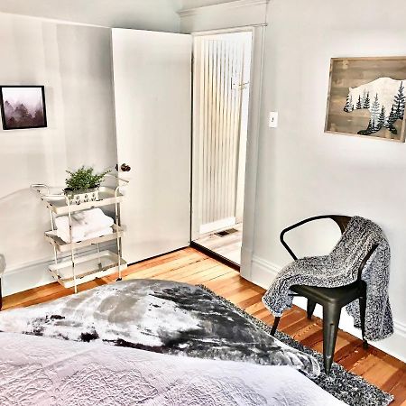 Newly Renovated Cozy Home Minutes From Broadmoor And Downtown Colorado Springs Buitenkant foto
